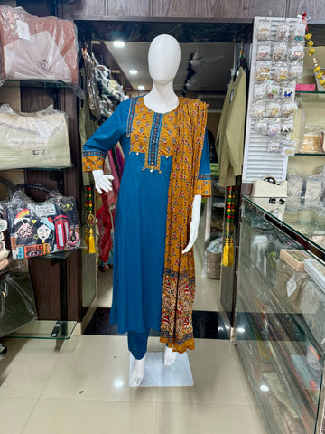 Blue Color Cotton Suit With Stylish Pockets And Printed Dupatta