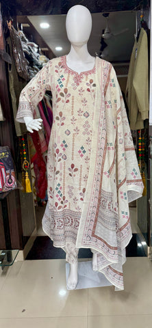 Off-White Printed Cotton Suit With Embroidery On Neckline